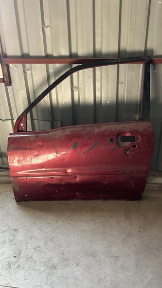 SUZUKİ GRAND VİTARA 98-05 ÖN SOL KAPI ÇIKMA ürün görseli 1