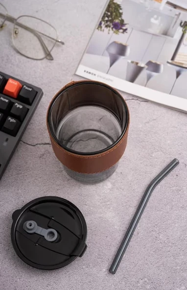 Füme Renkli Cam Pipetli Cam Bardak ve Deri Tutma Kılıflı Soğuk Sıcak İçecek Bardağı - Resim 5