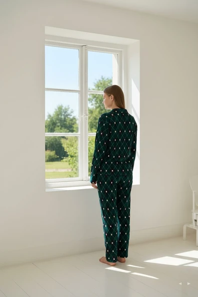 Kadın Büyük Beden Gömlek Yaka Önden Düğmeli Mevsimlik İnce Süet Uzun Kol Göğüs Cepli Pijama Takımı - Resim 4