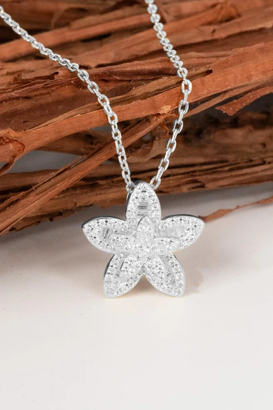 925 Ayar gümüş rodyumlu baget kesim zirkon taşlı sihirli döner başlı lotus çiçeği kolye   SGTL13094RODAJ ürün görseli