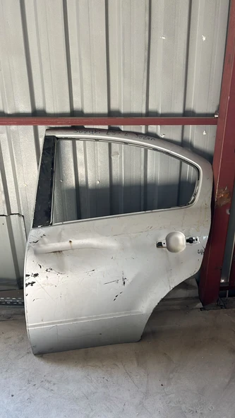 SUZUKİ SX4 SEDAN ARKA SOL KAPI ÇIKMA - Resim 2