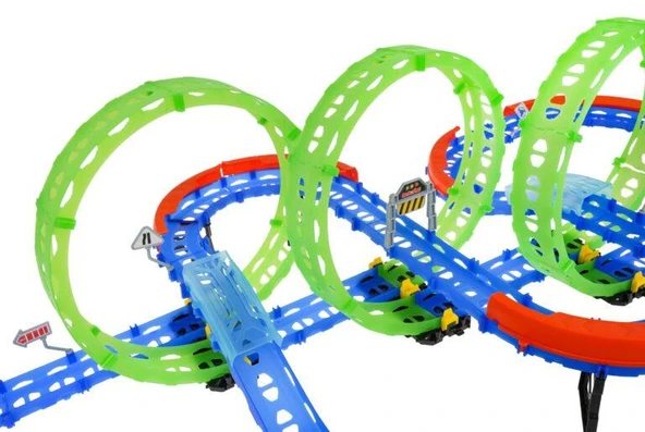 Glow Speed Track 74 Parça Yarış Pisti Seti – 3’lü Loop Işıklı, USB Şarjlı Hızlı Yarış Arabalı Oyun Seti, 3+ Yaş - Resim 6