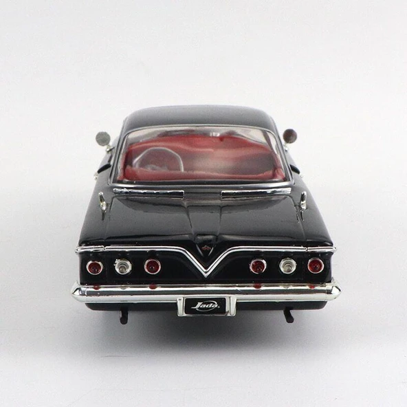 Metal 1:24 1961 Chevy Impala Model Araba - Resim 4