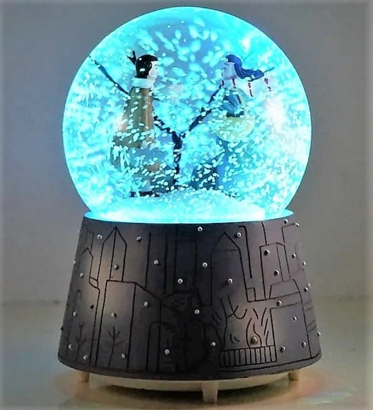 Sevgiliye Eşe Özel Günlere Hediye Işıklı Müzikli Aşıklar Kış Masalı Kar Küresi Işıklı Müzikli Hediye ürün görseli 1