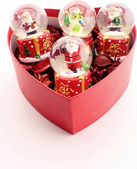 2026 Yeni Yıl Hediyesi Özel Kalp Kutu Içinde 4 Adet Mini Noel Baba Kar Küresi Dekoratif Hediye Sevgiliye 6,5 cm - Resim 2