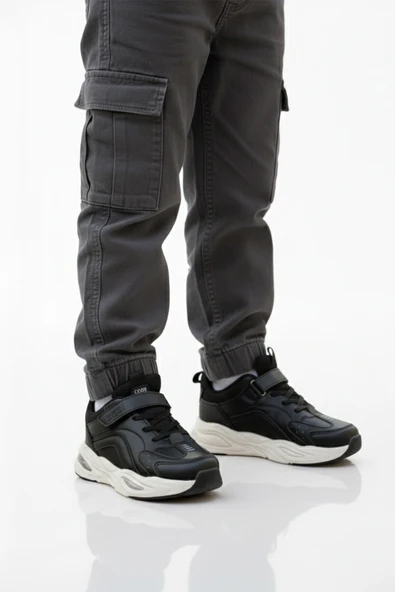 Cool Siyah Beyaz Cırtlı Hafifi Erkek Çocuk Spor Ayakkabı Toti Cilt F ürün görseli