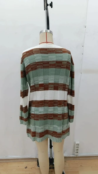 MDB Kadın Uzun Kollu V Yakalı çizgili çok Renkli Triko Mini Elbise - Resim 7