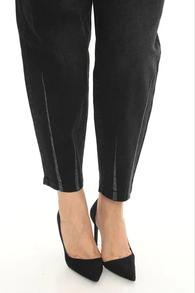 Büyük Beden Lastikli Yüksek Belli Likralı Geniş Kalıp Mom Kadın Taşlı Kot Pantolon - Resim 10