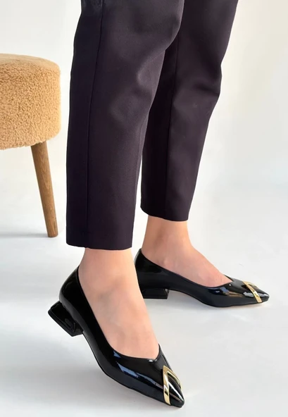 Goes Siyah Rugan Babet Ayakkabı ürün görseli