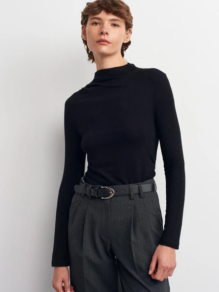 32139 DİLVİN BÜZGÜLÜ UZUN KOLLU TOP ürün görseli