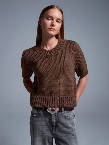 10831 DİLVİN V YAKA BASİC TRİKO KAZAK ürün görseli