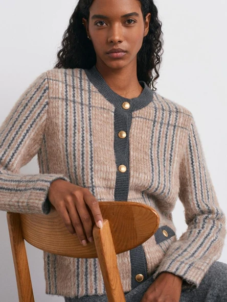 60986 DİLVİN DESENLİ ŞARDONLU DÜĞMELİ TRİKO HIRKA - Resim 5