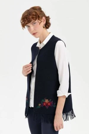 24010 DESEN TRİKO ETEĞİ İŞLEMELİ KISA PÜSKÜLLÜ SIFIR YAKA YELEK - Resim 7