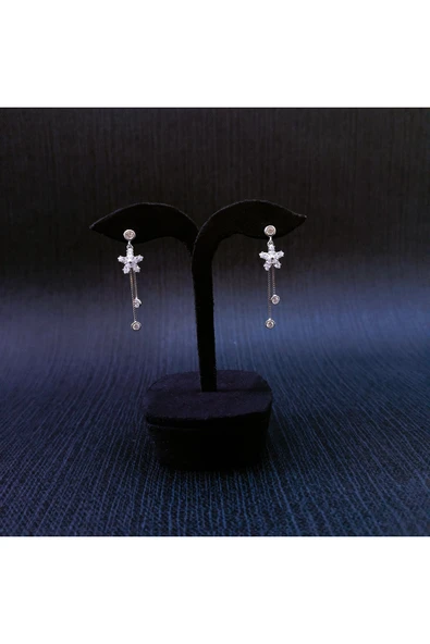 925 Ayar Sallanır Tasarımlı Kadın Gümüş Küpe -Sade ve Şık ürün görseli 1