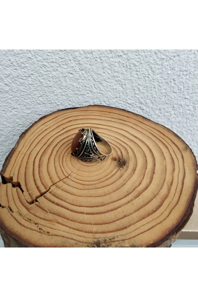 925 Ayar Gümüş Şık Tasarım Kehribar Taşlı Erkek Yüzük – El İşçiliği - Oval - Yan Kenarları İşlemeli - Resim 3