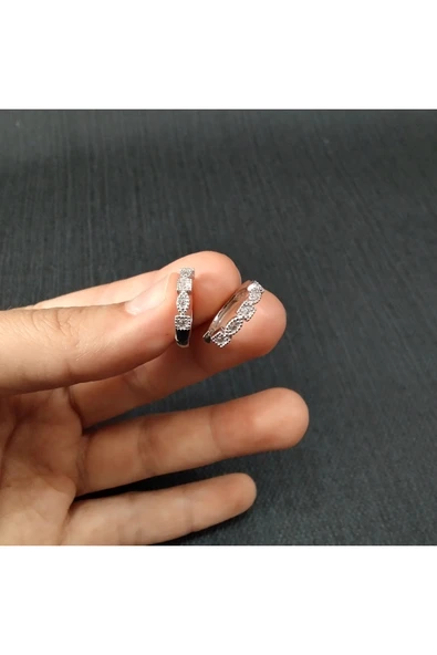 925 Ayar Gümüş Kadın Minimal Tasarım Zirkon Taşlı Küpe - Resim 2