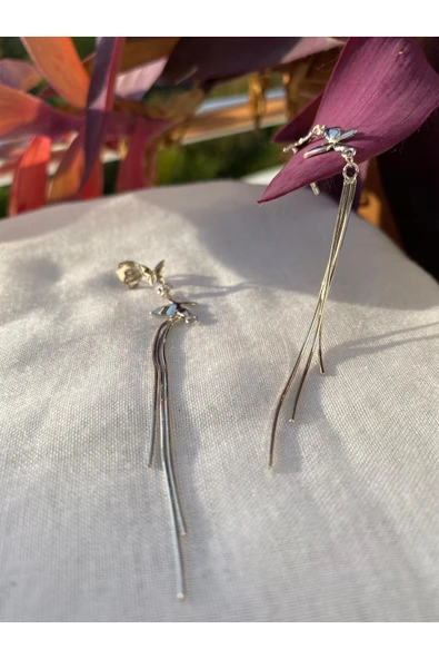 925 Ayar Sallantılı Tasarımlı Kadın Gümüş Küpe -Sade ve Şık - Kelebek Detaylı ürün görseli 1