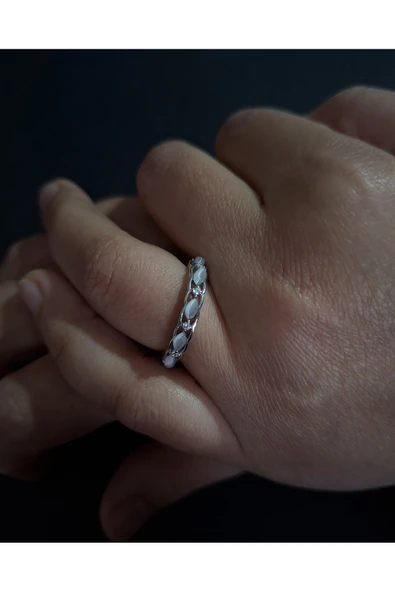 925 Ayar Gümüş Otantik Detay Genç/Yetişkin Kadın Yüzüğü - Şık Tasarım (No:17) - Resim 3