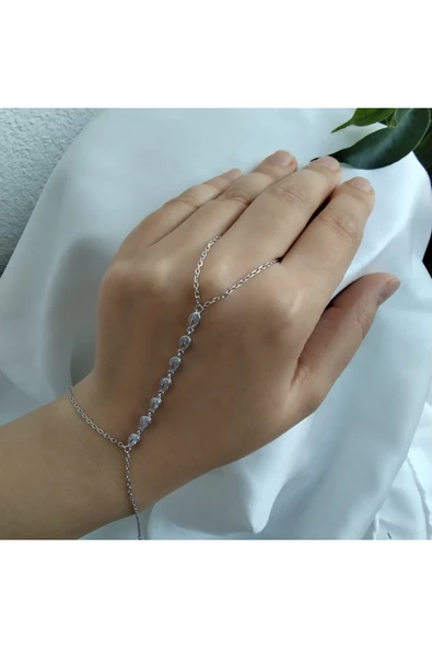 925 Ayar Gümüş Zirkon Taşlı ve Otantik Detay Şahmeran Kadın Bileklik- Şık Tasarım (Damla Model) ürün görseli