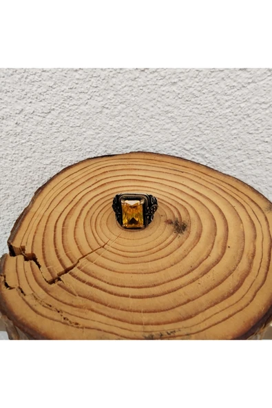 925 Ayar Gümüş Şık Tasarım SarıTaşlı Erkek Yüzük – El İşçiliği - Yan Kenarlar İşlemeli Tasarımlı ürün görseli 1