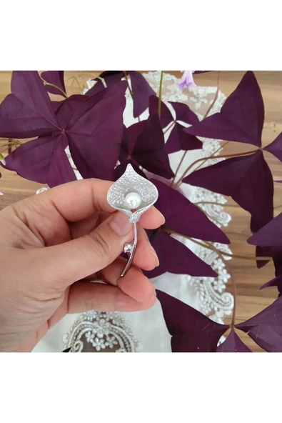 925 Ayar Gümüş Kadın Broş- İncili Lale Detaylı - Resim 2