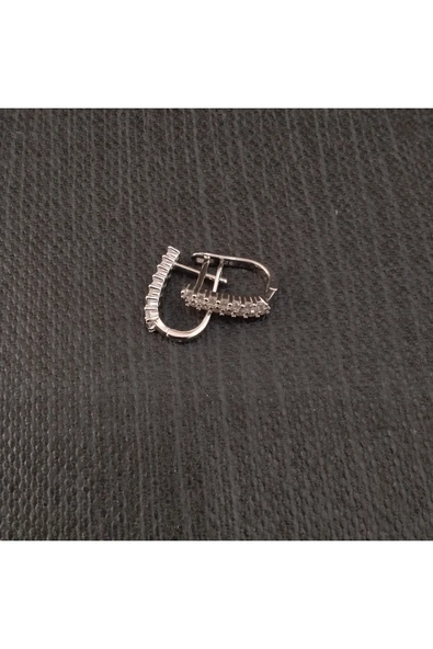 925 Ayar Gümüş Kadın Minimalist Tasarım Zirkon J Küpe - Resim 3