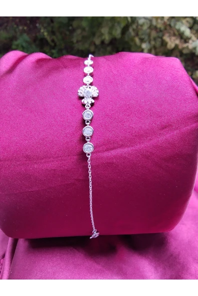 925 Ayar Gümüş Çiçek Detaylı Taşlı Model Kadın Bileklik-Şık Tasarım - Resim 2