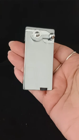 Minimalist İnce Slim Gümüş Renk Yenilikçi Gazlı Jet Alev Çakmak ürün görseli 1