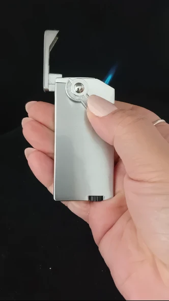 Minimalist İnce Slim Gümüş Renk Yenilikçi Gazlı Jet Alev Çakmak - Resim 2