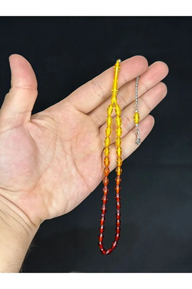 SEVGİLİYE ÖZEL HEDİYE 5MM X 8MM ARPA KESİM SARI - KIRMIZI GEÇİŞLİ TOZ KEHRİBAR TESBİH H-1477. ürün görseli