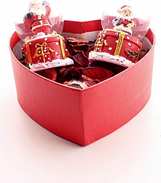 2026 Kalp Kutu Içinde 2 Adet LED Işıklı Noel Baba Kar Küresi Dekoratif Hediye Sevgiliye Yeni Yıl Hediyesi 6,5 cm - Resim 3