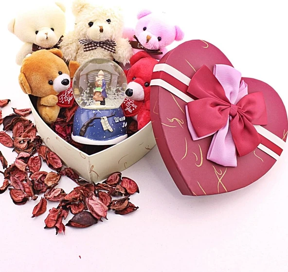 Kalp Kutu İçinde Sevgililer Kar Küresi ve 5 Adet Yavru Ayıcık Kalp Hediye Kutusu İçinde Hediye Seti - Resim 3