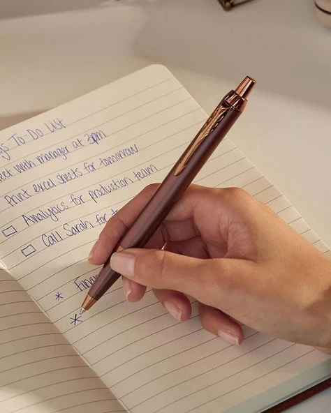 Parker IM Professional Monochrome Bordo Tükenmez Kalem M Uç 2190514 - Resim 4