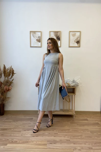 Büzgü Detaylı Uzun Kloş Elbise - Resim 11