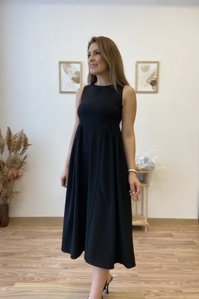 Büzgü Detaylı Uzun Kloş Elbise - Resim 9