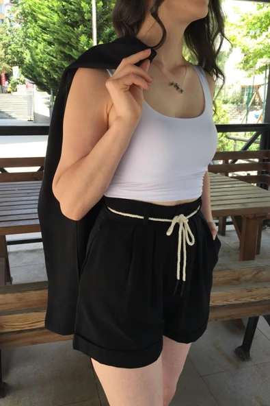 Cep Ve Bel Bağlama Detaylı Keten Şort - Resim 3