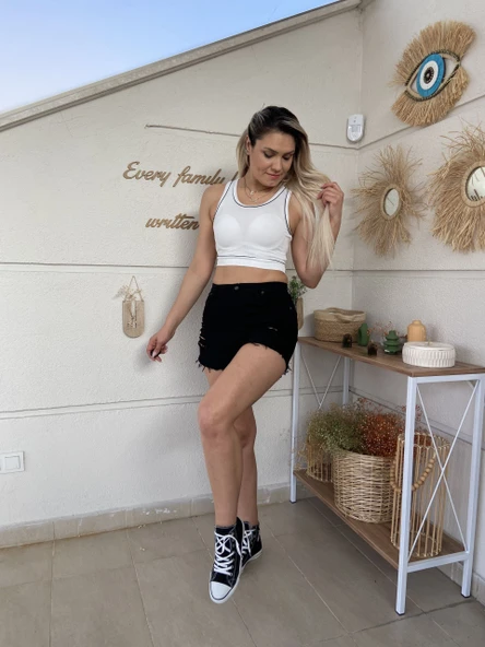 Yırtıklı Likralı Jean Şort - Resim 6