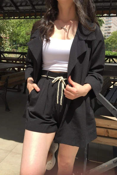 Cep Ve Bel Bağlama Detaylı Keten Şort ürün görseli