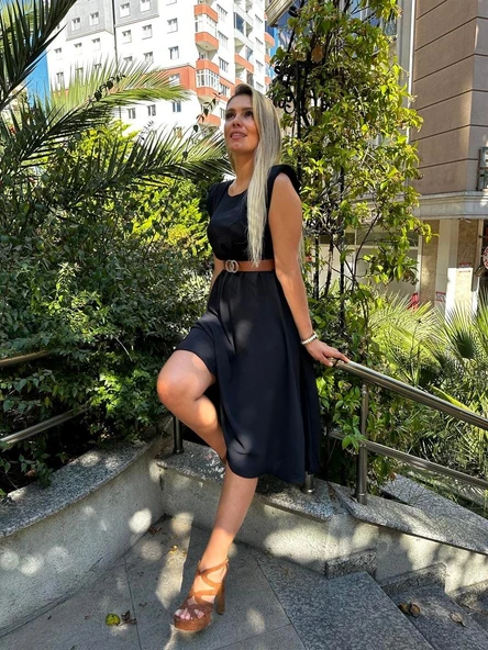 Vatkalı Kemerli Kloş Midi Elbise - Resim 7