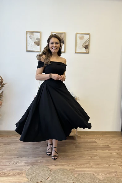 Premium Kalite Madonna Yaka Kloş Elbise ürün görseli 1