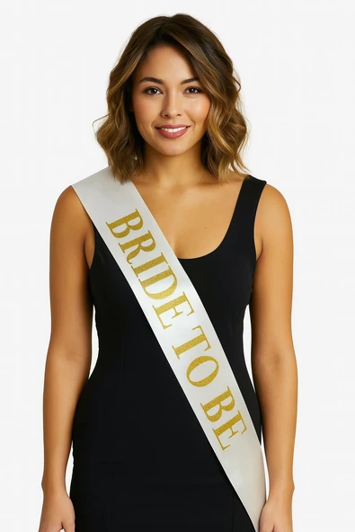 Beyaz Saten Üzerine Kalın Altın Yazılı Bride To Be Kuşağı 10 cm Genişlik (5358) ürün görseli 1