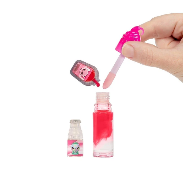 120711 Yummiland Bianca Bubblegum Bebeği ve Dudak Parlatıcısı - Resim 4