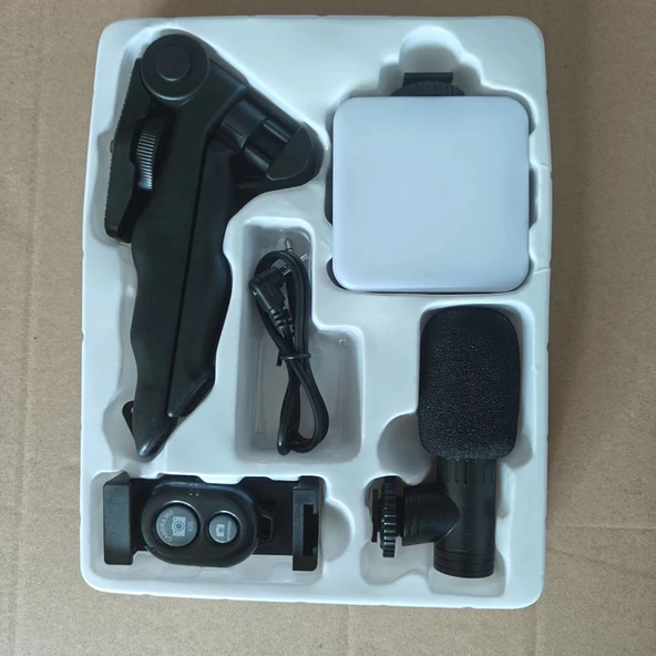 ShopyTech 5i 1 Arada Mikrofonlu LED Işıklı Vlog Kiti Tabanca Tutuşlu Masaüstü Tripod & Selfie Stick|Telefon/Kamera Uyum - Resim 3