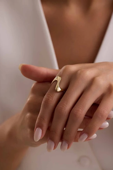 14 Ayar Altın Sarmal Tasarım Yüzük ürün görseli