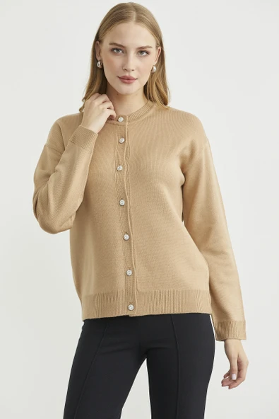 Düğme Detaylı Sıfır Yaka Triko Hırka - Kamel - Resim 2