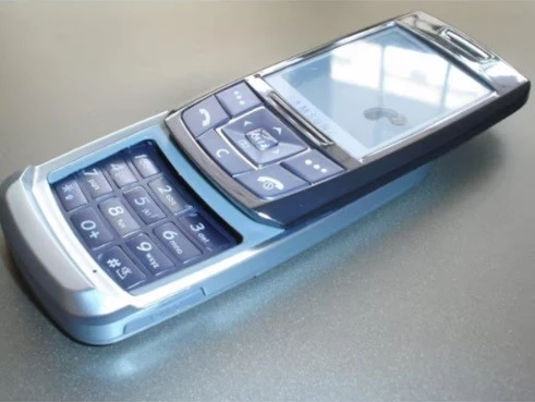 Samsung E250 Telefon Kasası (Mavi) ürün görseli