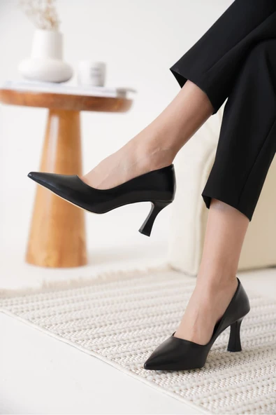 Ardnaxela Kadın Siyah Stiletto ürün görseli 1