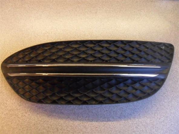 Mercedes On Tampon İzgarası Set Sag Kromlu W205 14> - Vortex V2205942 ürün görseli