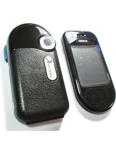 Nokia 7370 Telefon Kasası (Siyah) ürün görseli