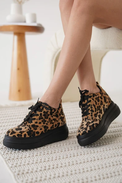 Nerual Kadın Gizli Topuk Siyah Taban Leopar Spor Ayakkabı ürün görseli 1